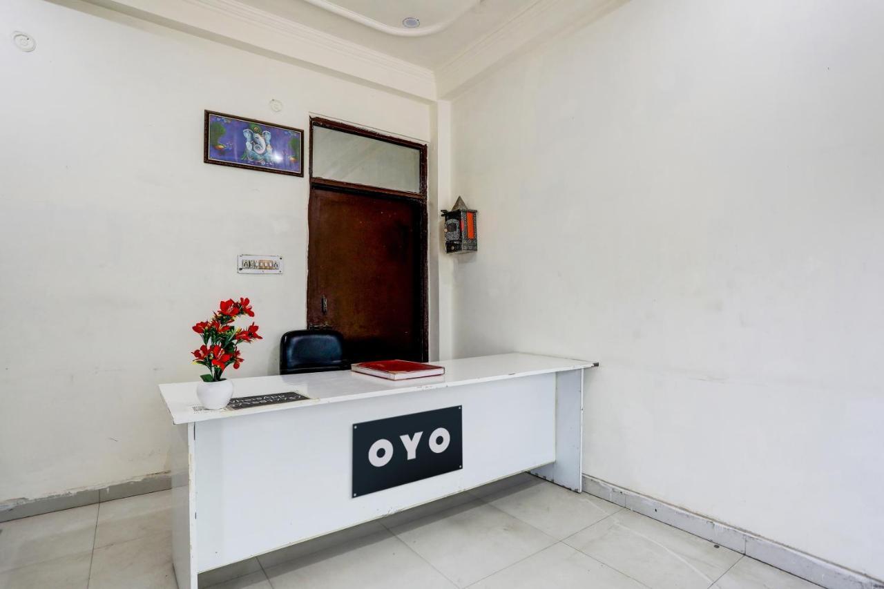 Hotel O Thirty Inns Νόιντα Εξωτερικό φωτογραφία