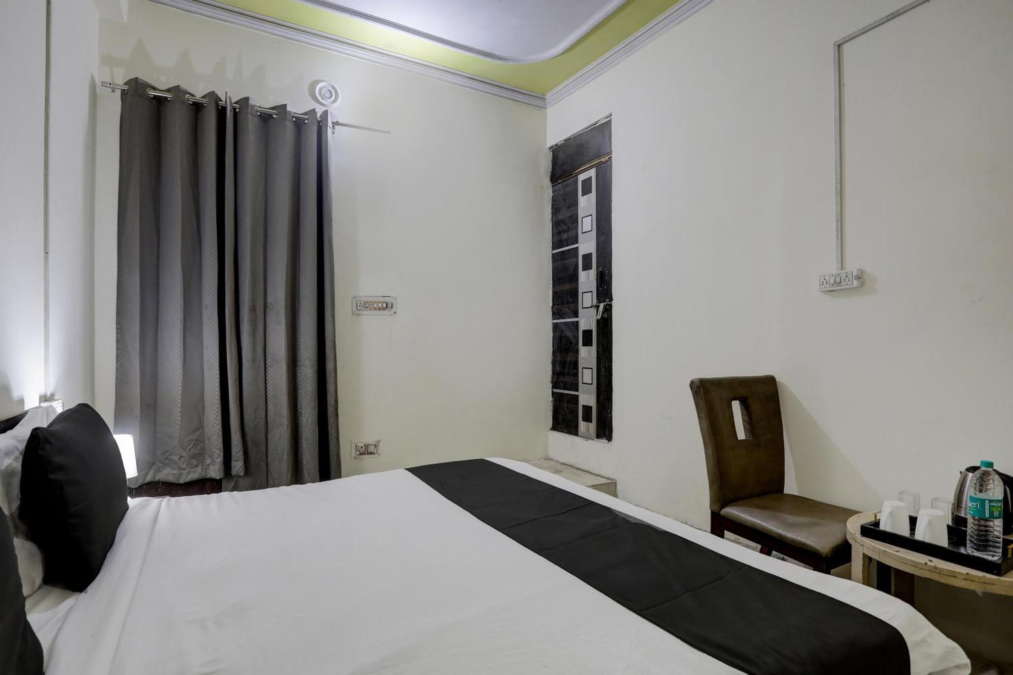 Hotel O Thirty Inns Νόιντα Εξωτερικό φωτογραφία