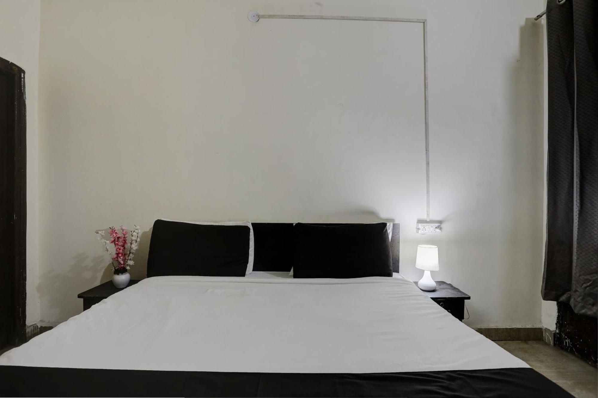 Hotel O Thirty Inns Νόιντα Εξωτερικό φωτογραφία