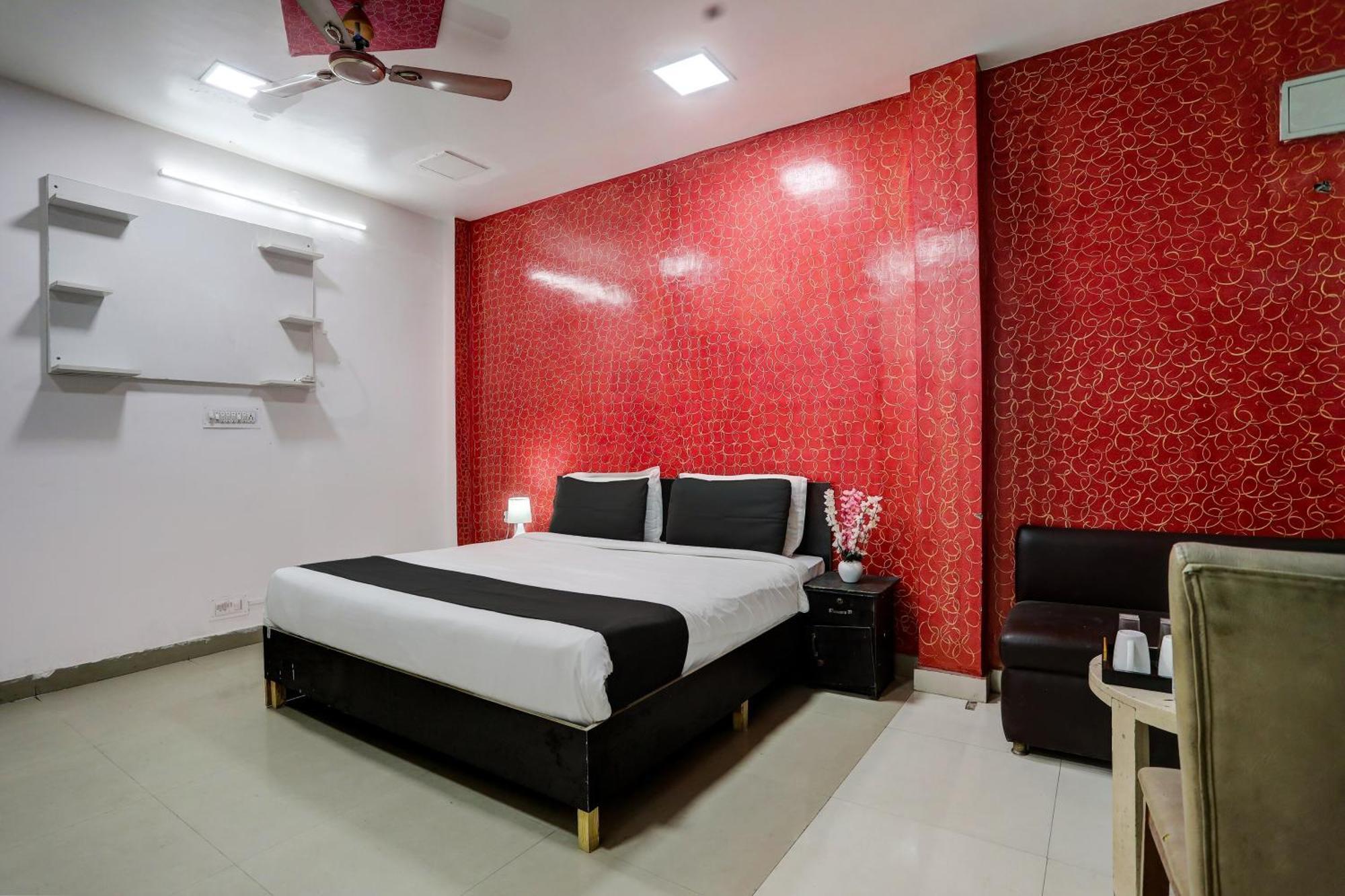 Hotel O Thirty Inns Νόιντα Εξωτερικό φωτογραφία